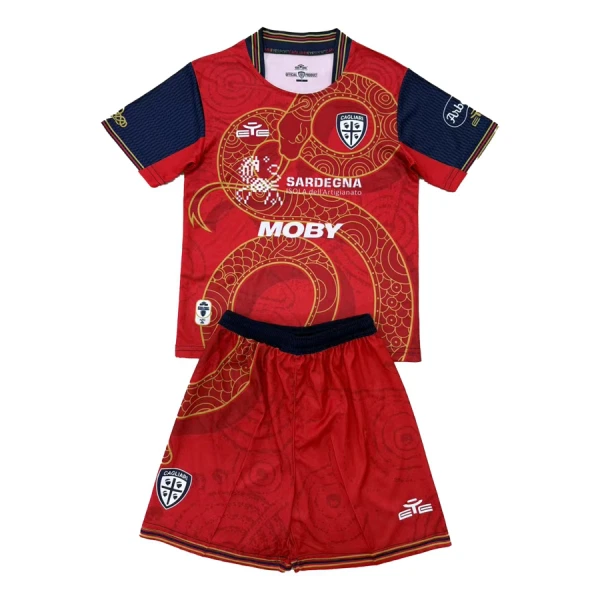 Maglia Cagliari Calcio Bambino 2024/25 (Speciell) Maglia Cagliari Calcio Bambino 2024/25 (Speciell)
