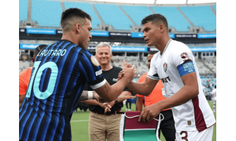 Il leggendario difensore Thiago Silva è ancora al suo apice a 40 anni!