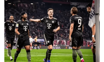 Il Bayern Monaco ha rimontato 5-0 pareggiando il suo record di imbattibilità