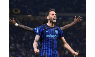La prestazione stellare di Hakan Çalhanoğlu ha permesso all'Inter di raggiungere la finale di Coppa Italia